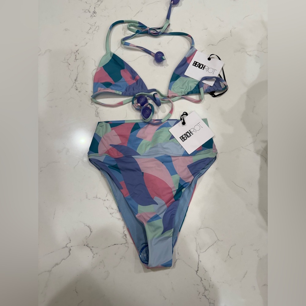 Beach Riot XS Bikini- NEW WITH TAGS